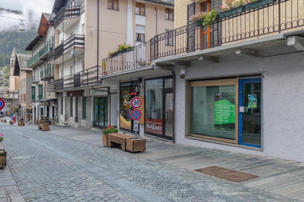 Ihost Flat - Valmalenco Centro Apartment Chiesa in Valmalenco Exterior photo